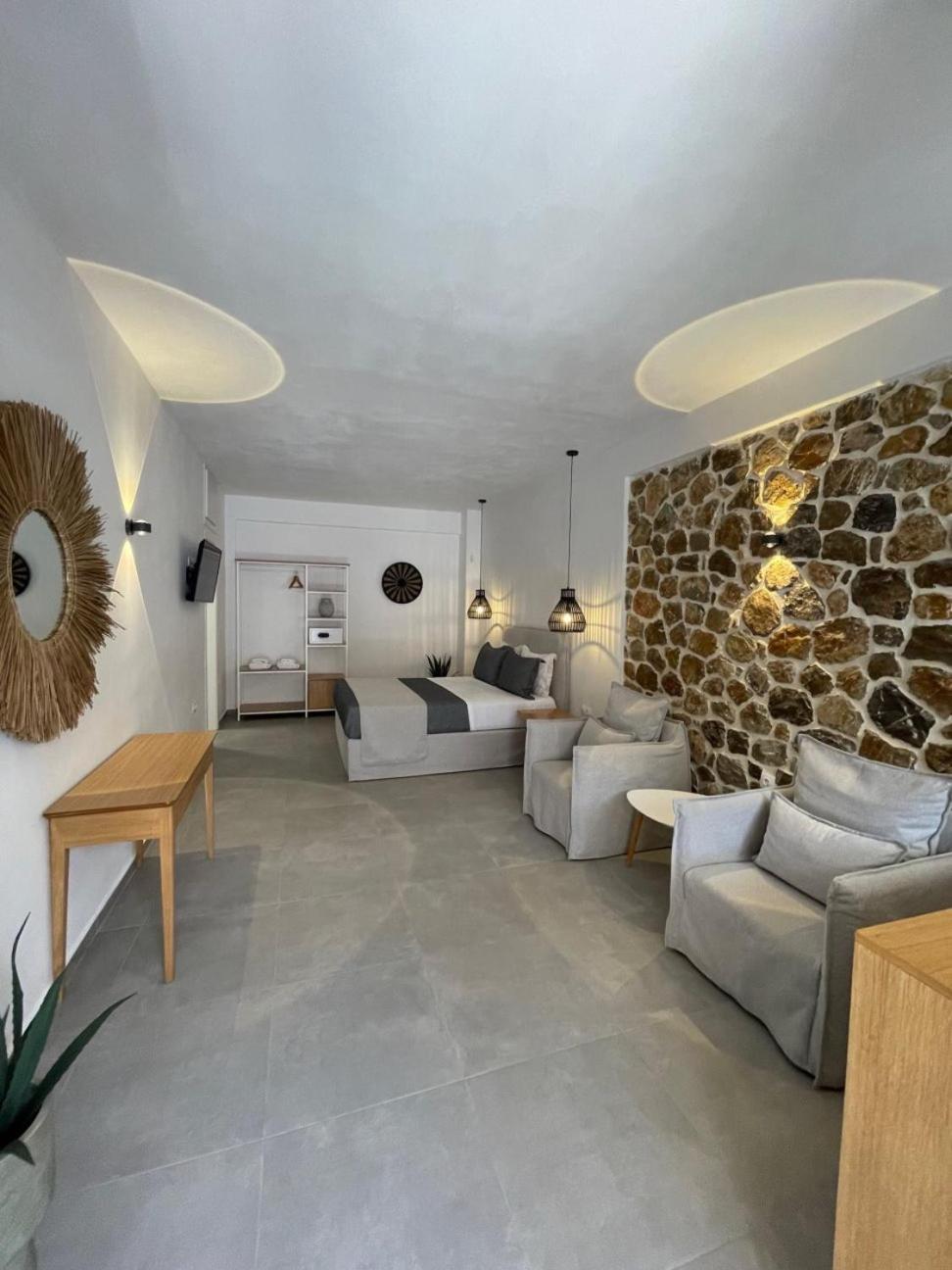 Trocadero Luxury Suites Ermióni Eksteriør bilde