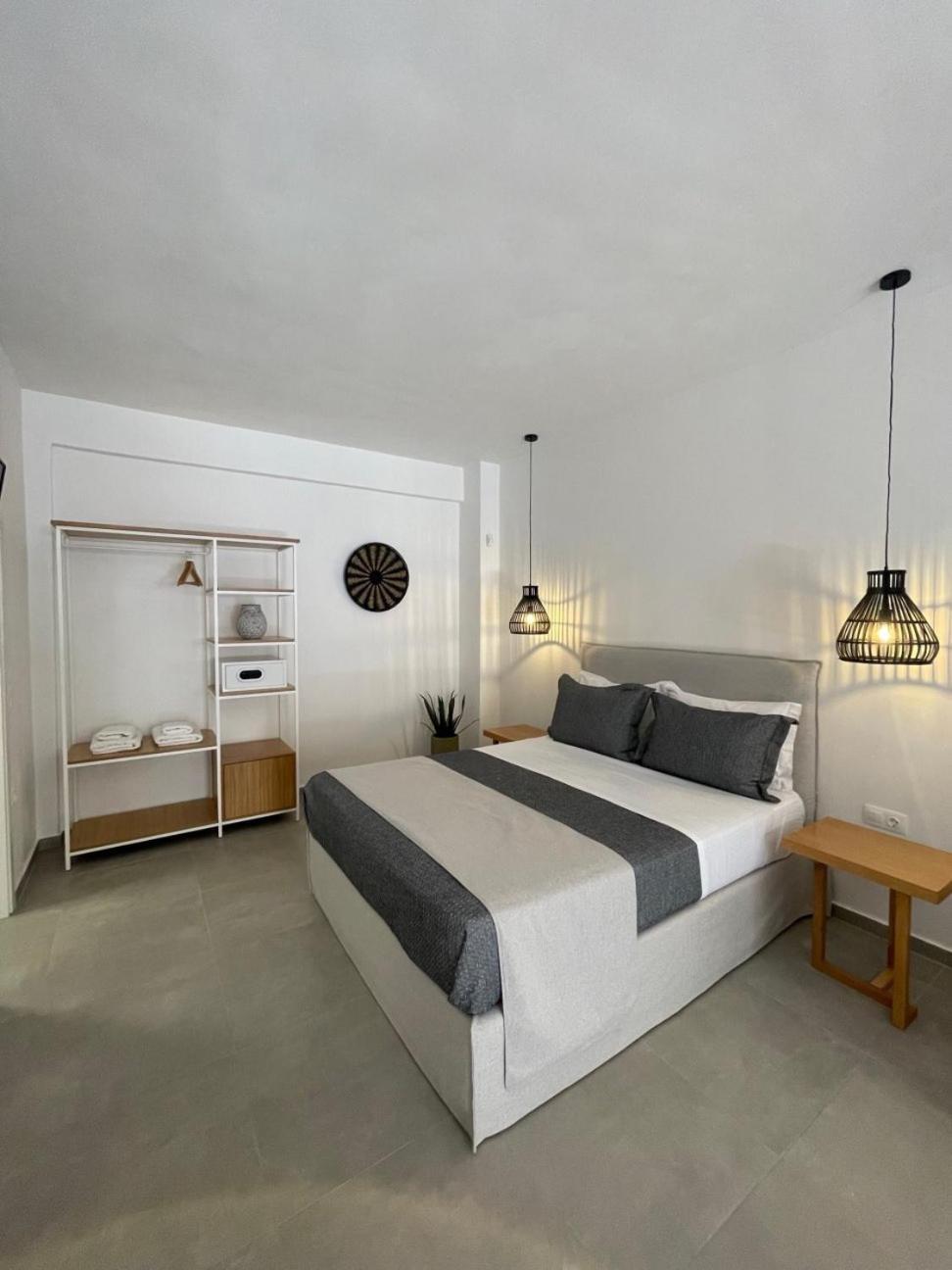 Trocadero Luxury Suites Ermióni Eksteriør bilde